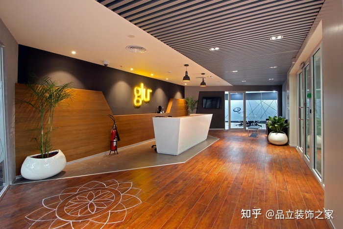 如何設(shè)計形象墻的布局，辦公室設(shè)計類別